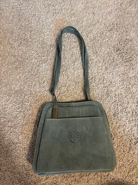 Vintage-Inspired Green Leather Shoulder Bag